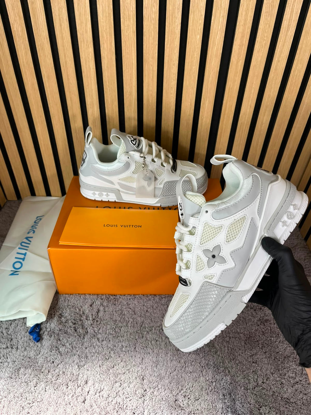 LV