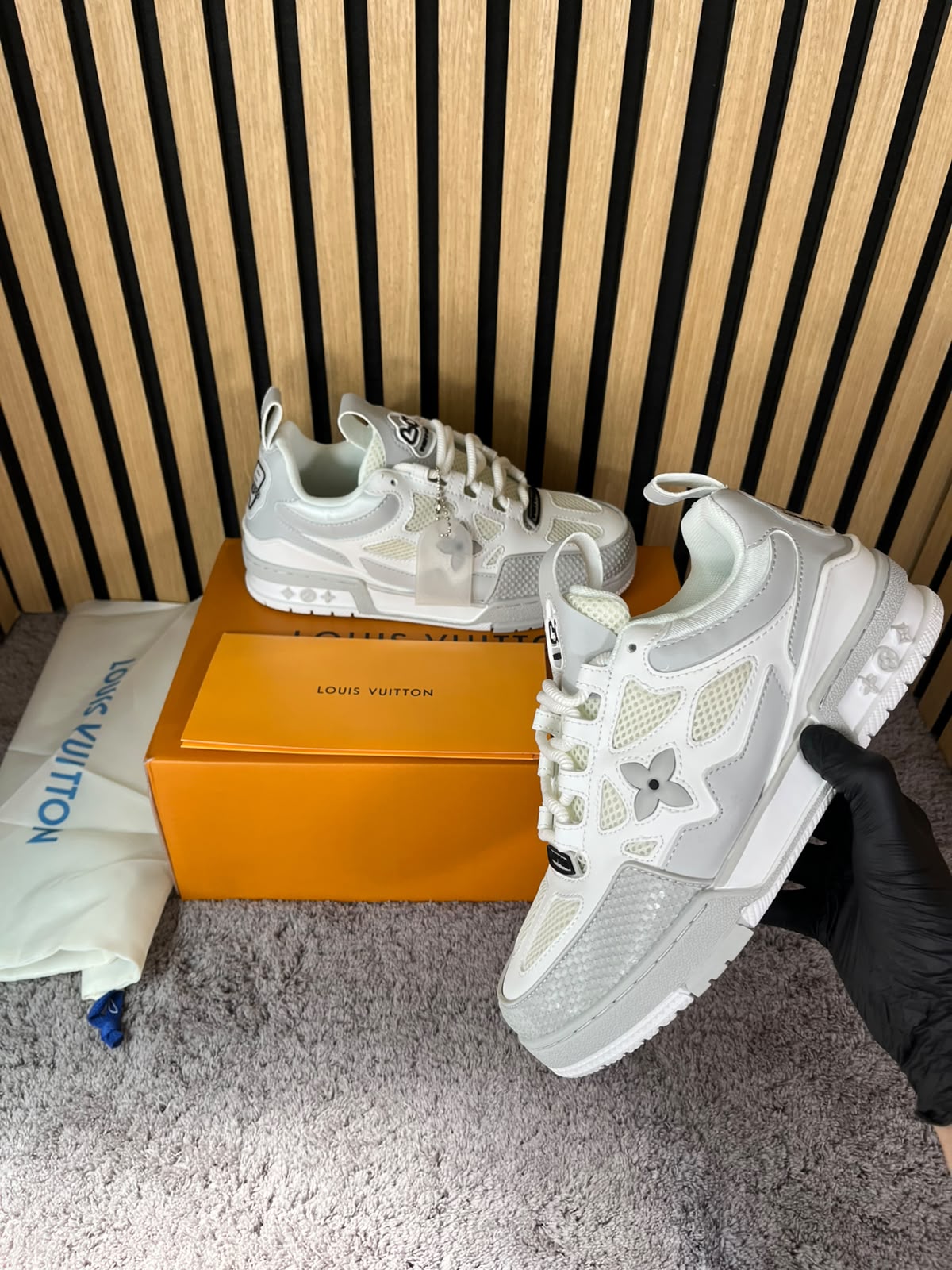 LV
