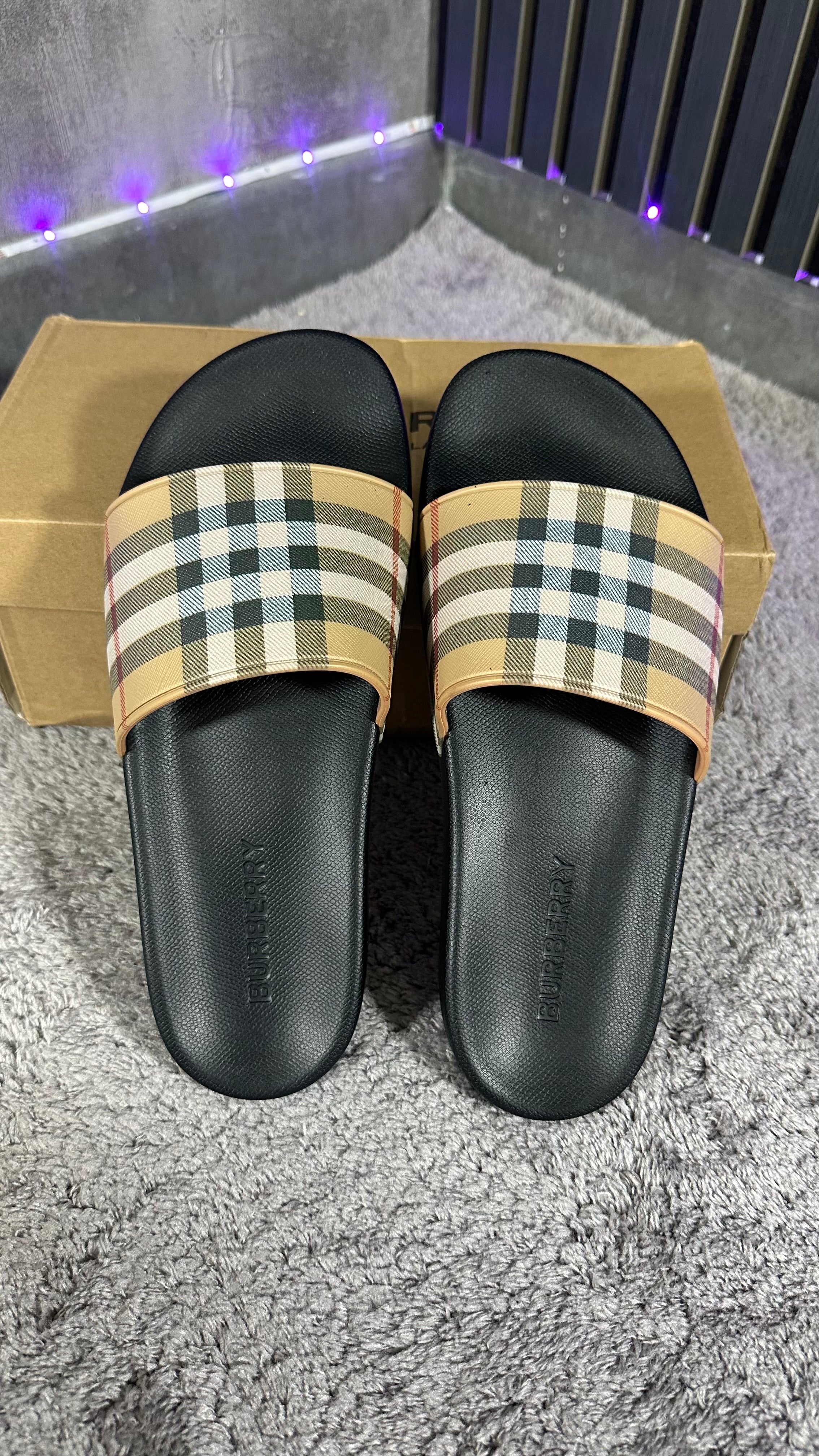 CHANCLAS BURBERR¥