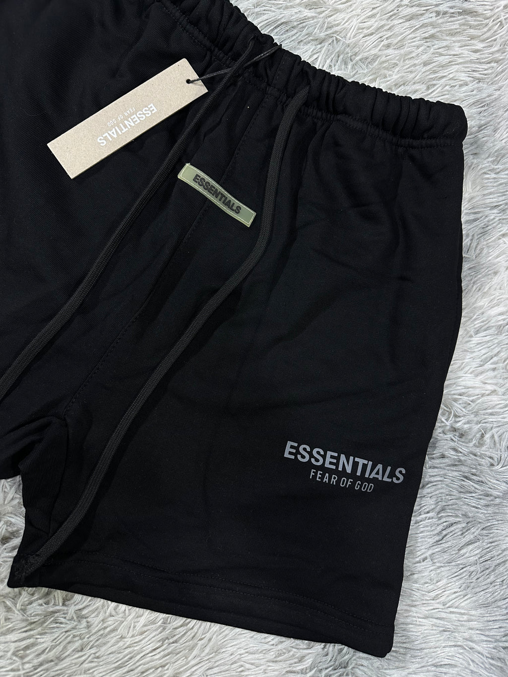 PANTALONES CORTOS ESSENTIAL$