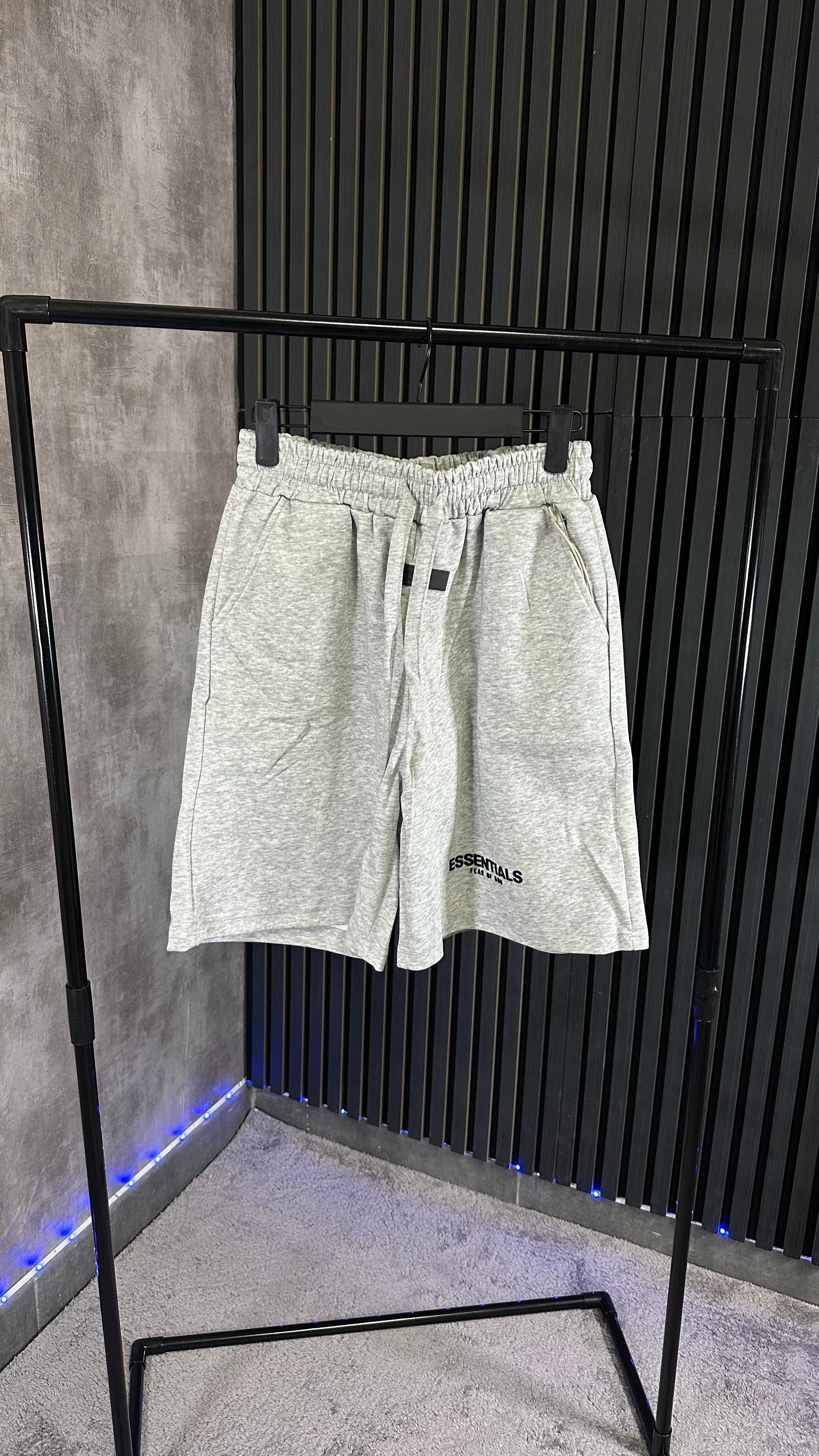 PANTALONES CORTOS ESSENTIAL$