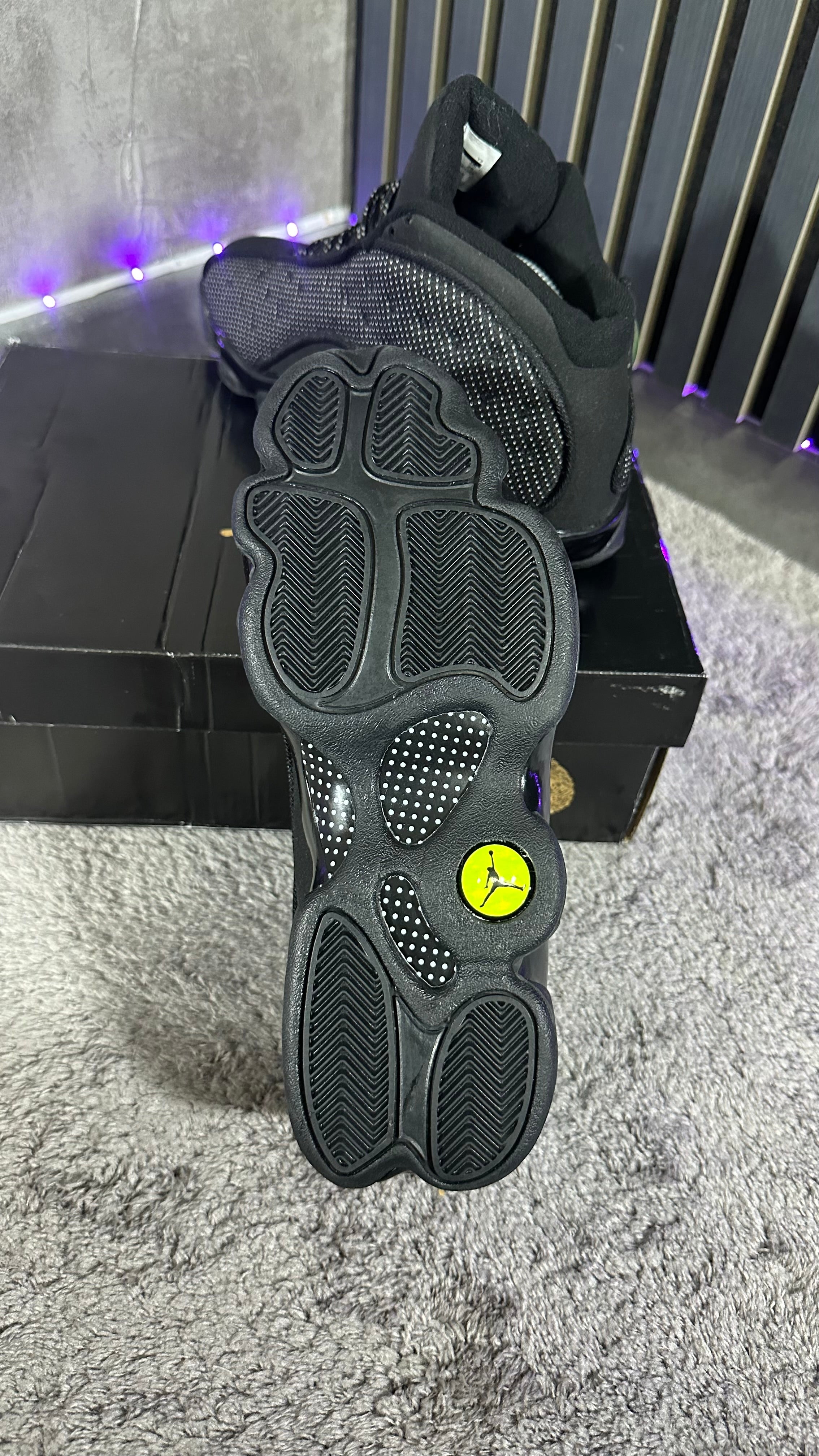 J13