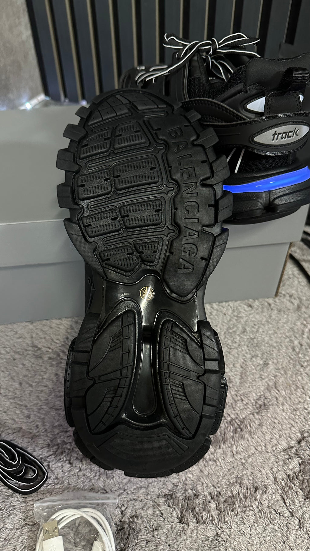 BALENCIAG4 TRACK LED