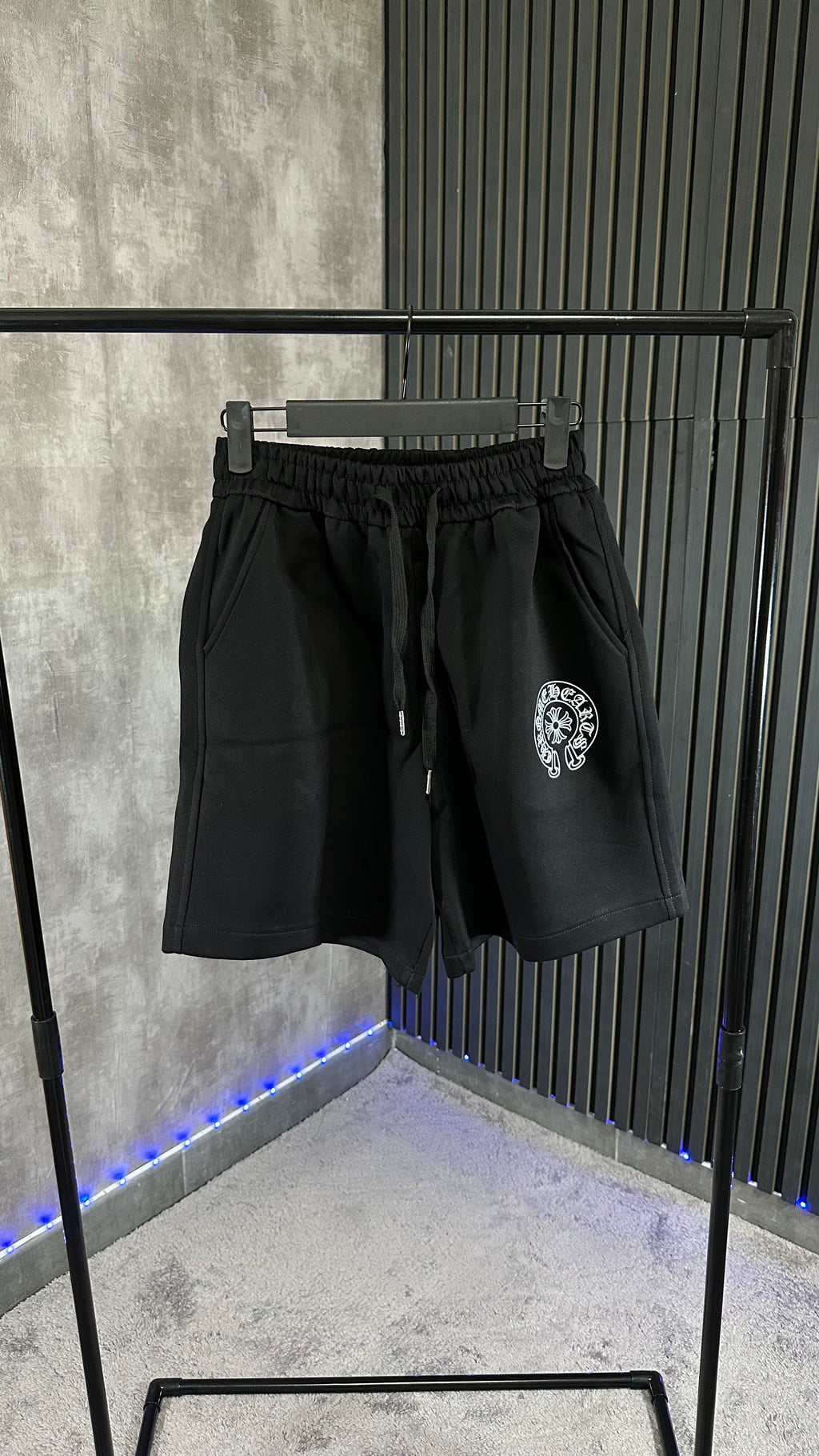PANTALONES CORTOS CHROME HEART$