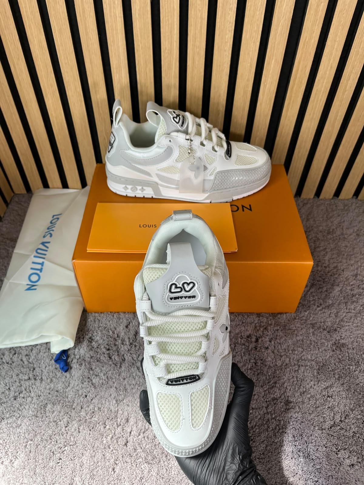 LV