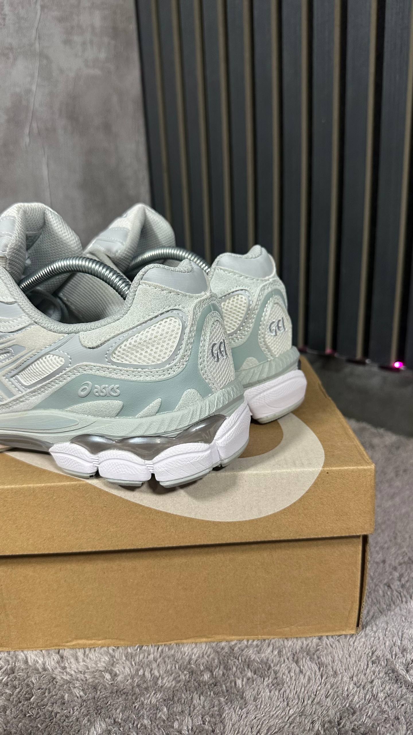 ASIC$ GEL NYC