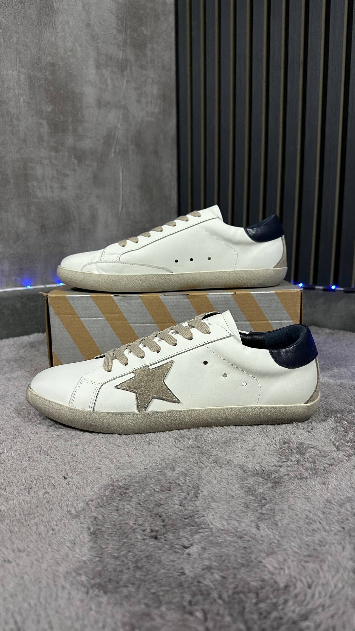 GOLDEN GOOS3