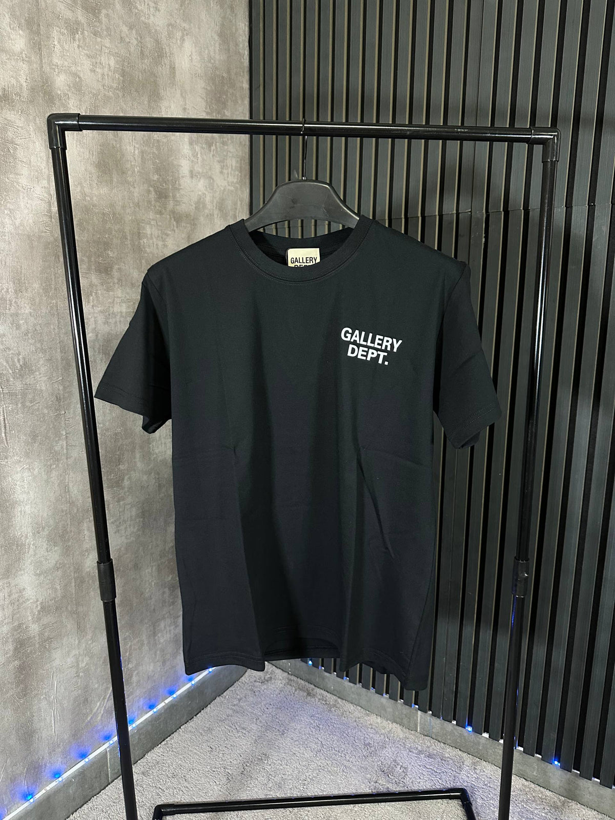 CAMISETA GALLERY DE₽T