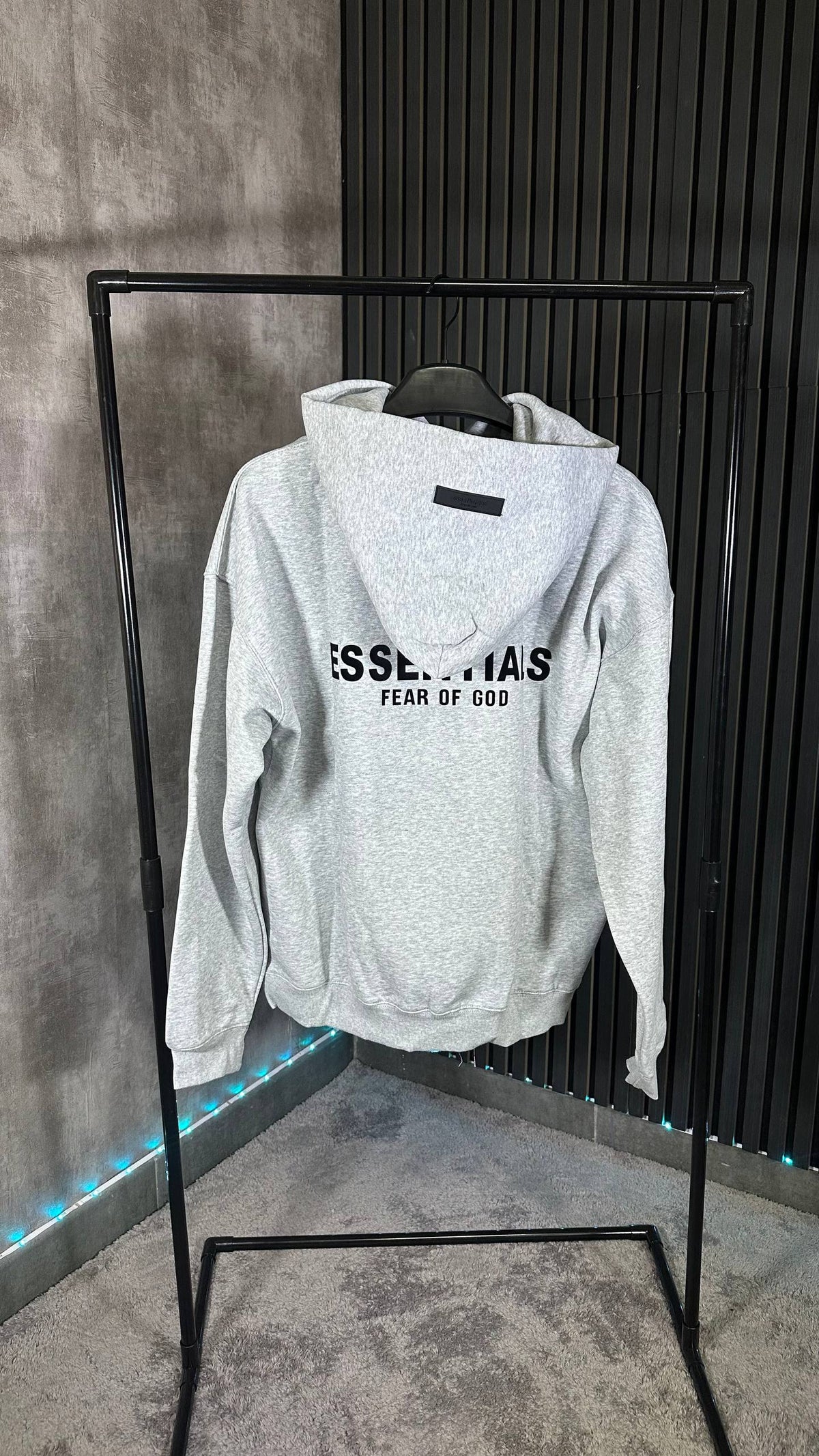 SUDADERA ESSENTIAL$